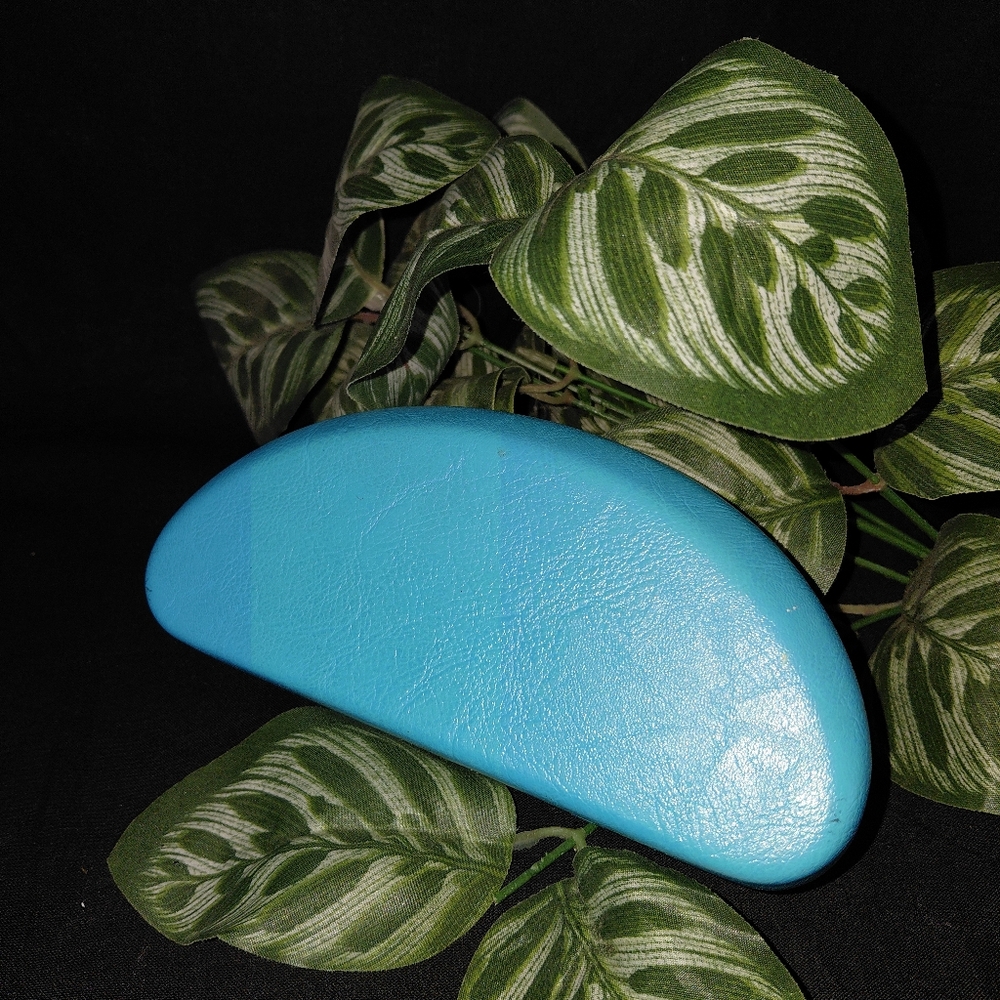 Large Hand Designed Sun Glass Case - Picture 4 of 5